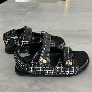 Tweed dad sandals